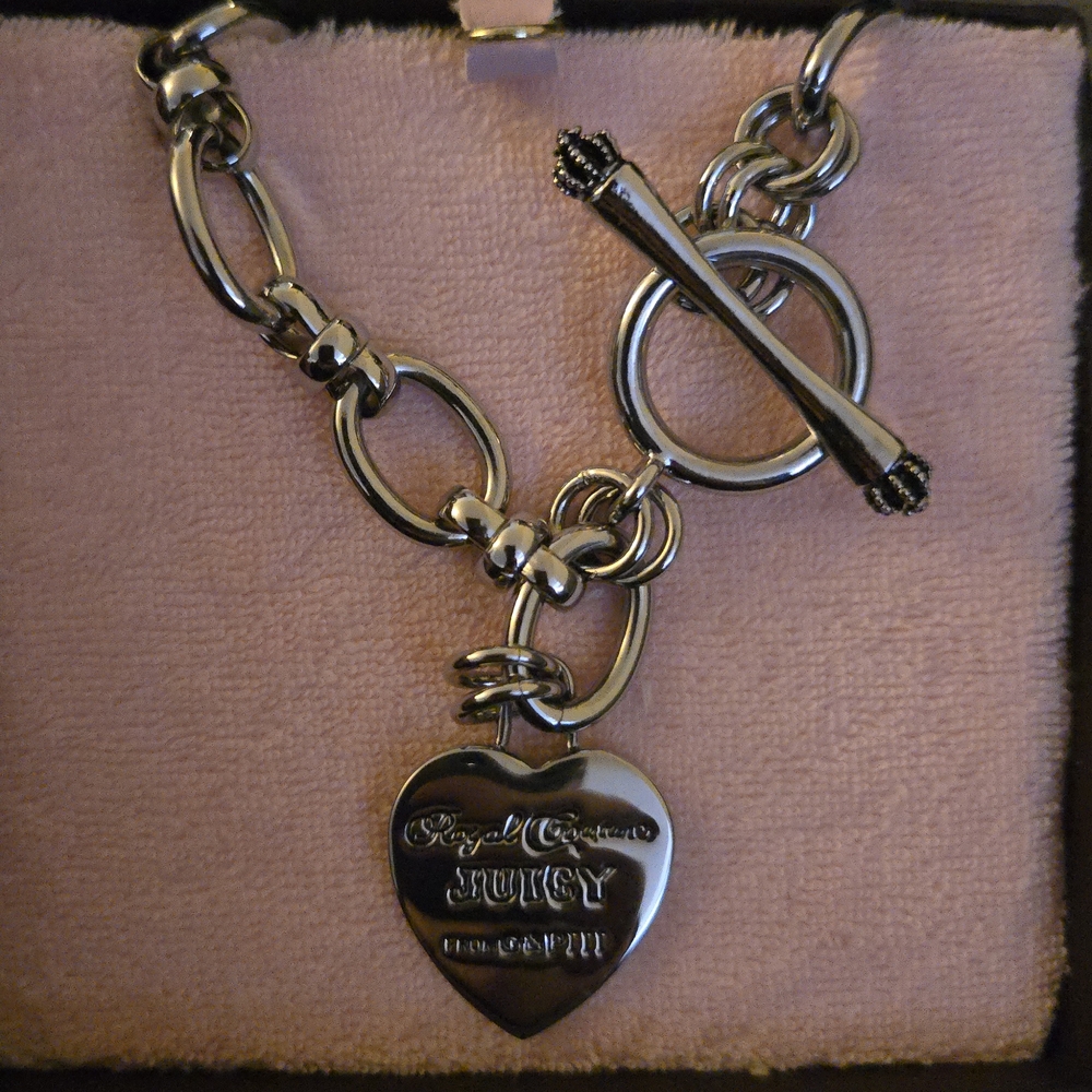 Juicy couture Silver Heart Pendant Necklace - Picture 4 of 4